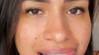 مغربية شرموطة تمص ديلدو بفمها وتتناك بعنف سكس مترجم