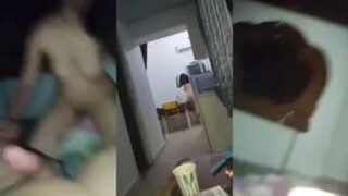 سكس عربي | بنوتة صغيرة اوي للنيك اندر ايدج بتتناك في الشقة مع حبيبها