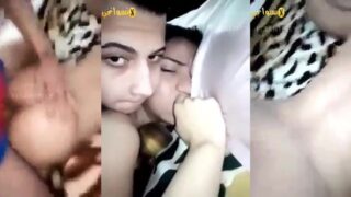 ولد مراهق جايب البنت الشقة وفشخ كسها نيك قوي قوي – سكس ساخن و جامد فشخ